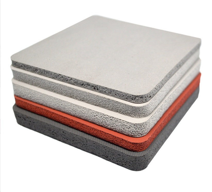 Các mức giá theo chất liệu: PVC - Cao su - EVA