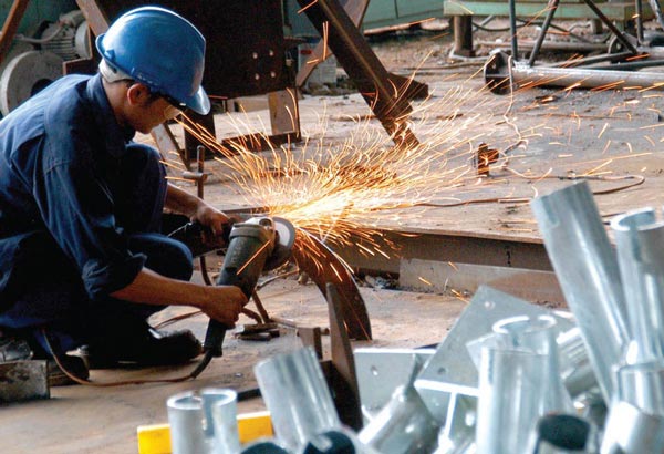 Găng Da – Lựa Chọn Bảo Hộ Bền Bỉ Cho Người Lao Động Trong Ngành Cơ Khí, Xây Dựng Và Kho Vận