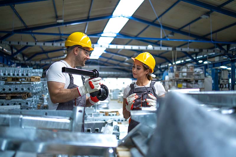 An Toàn Từ Đầu Ngón Tay: Găng Tay Chống Cắt Và Cuộc Cách Mạng Lao Động
