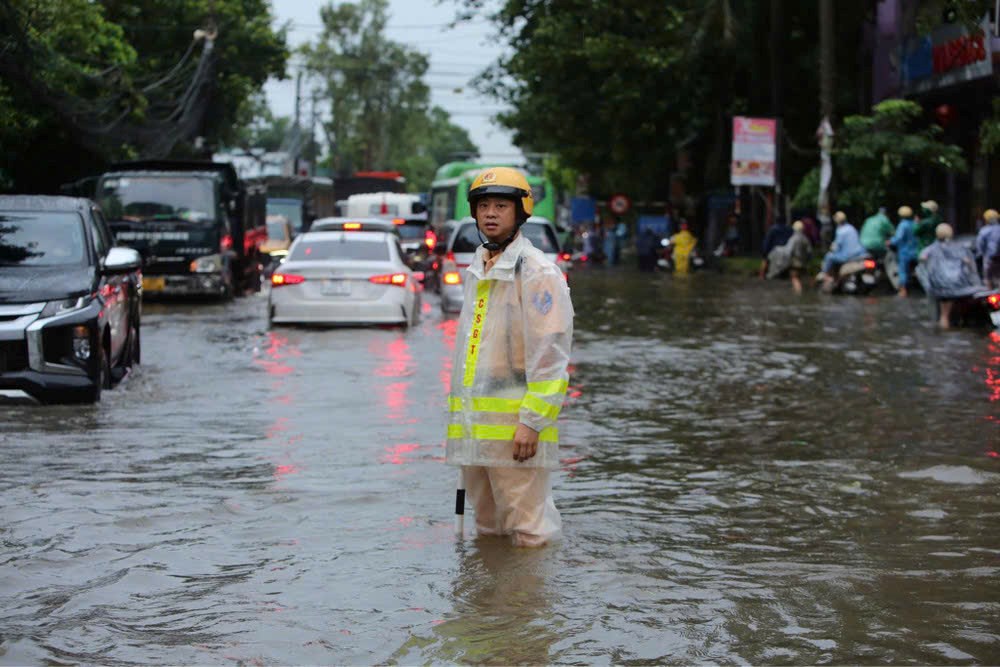 áo mưa chuyên dụng