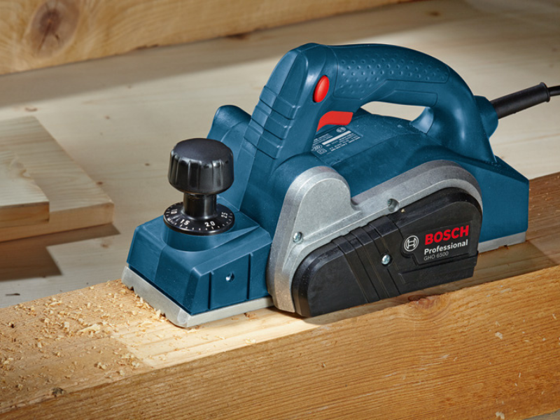 may-bao-cam-tay-bosch-gho-6500