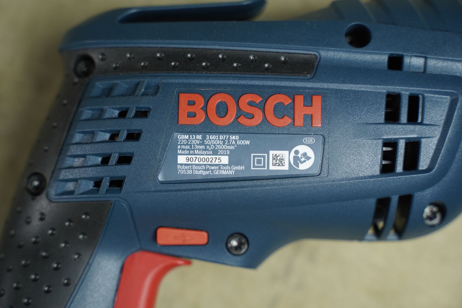 Máy khoan Bosch GBM 13 RE